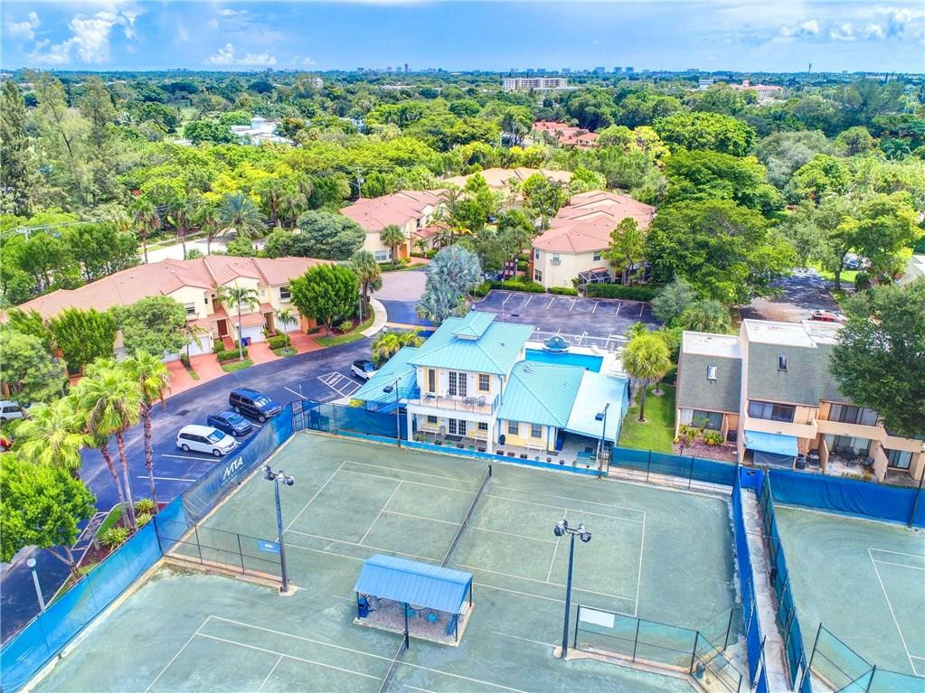 Arbor Green Townhomes - Residential