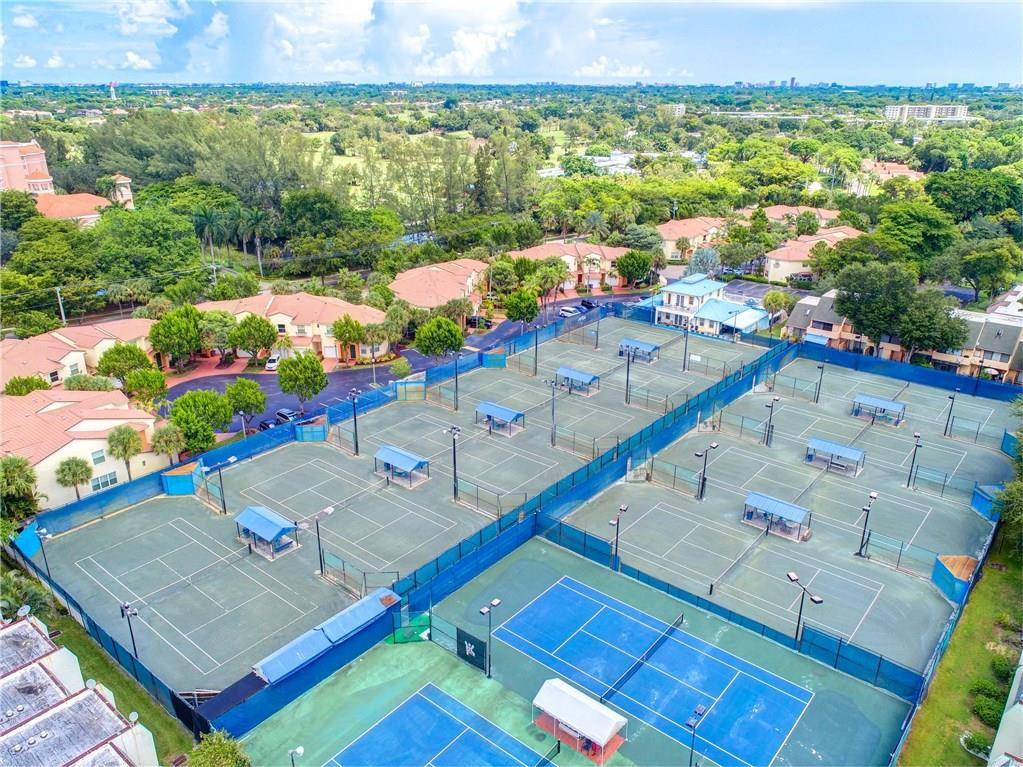 Arbor Green Townhomes - Residential