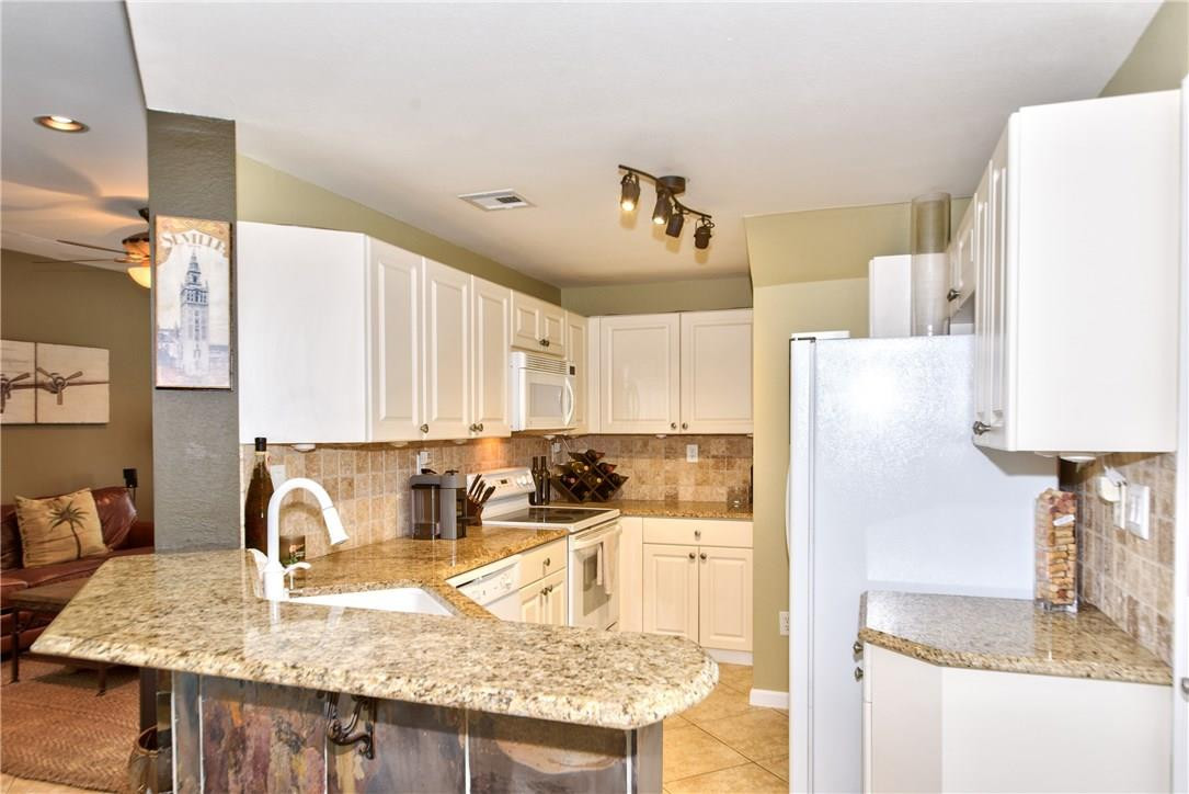 Arbor Green Townhomes - Residential