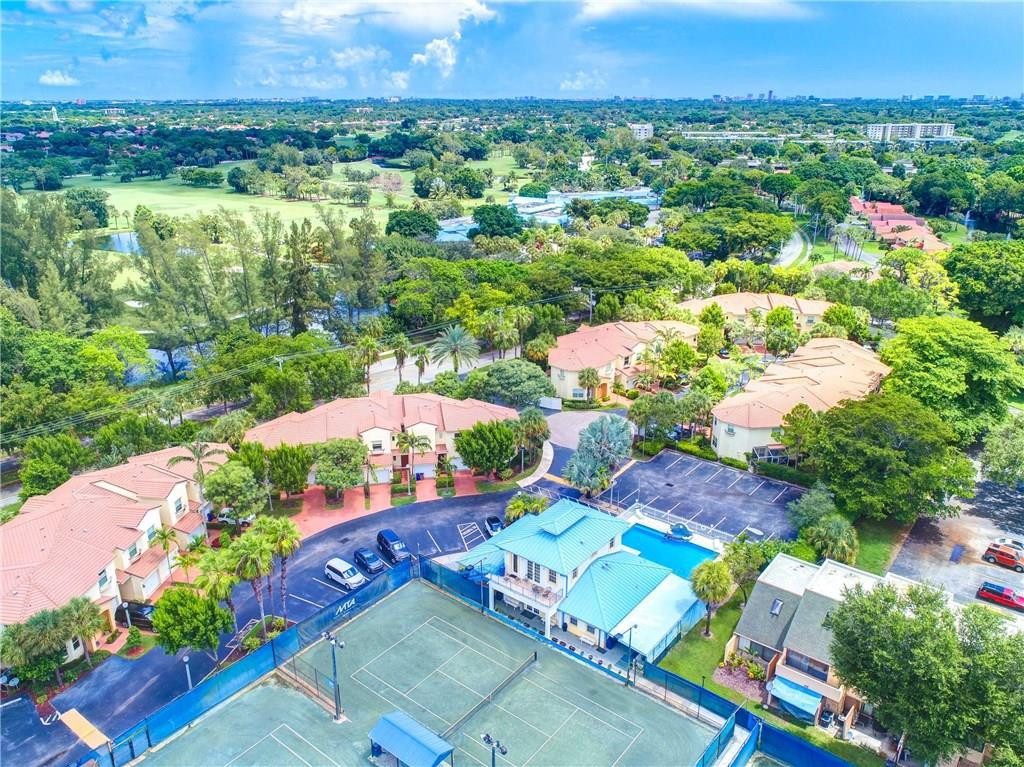 Arbor Green Townhomes - Residential