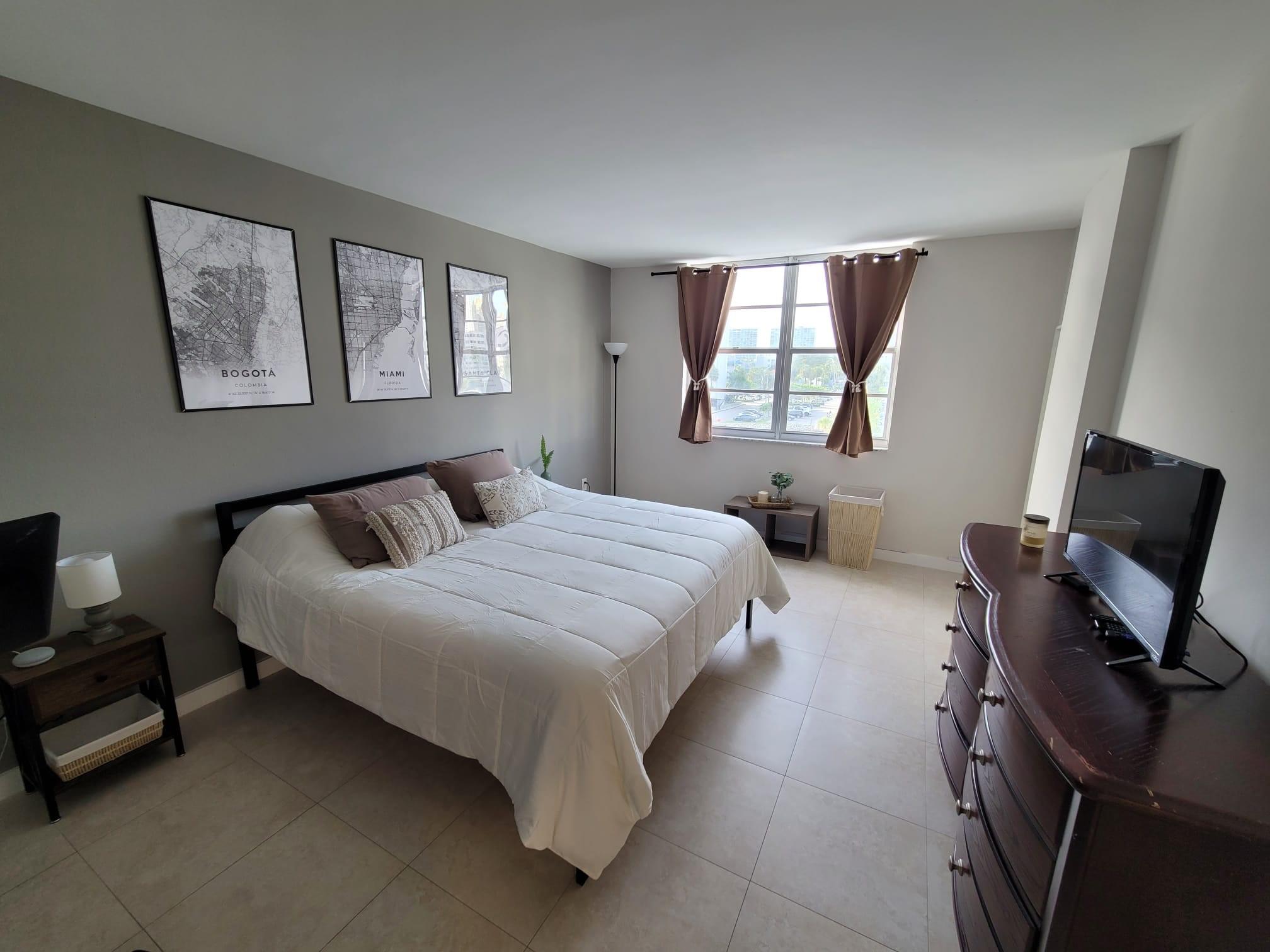 ARLEN HOUSE WEST CONDO - Residential