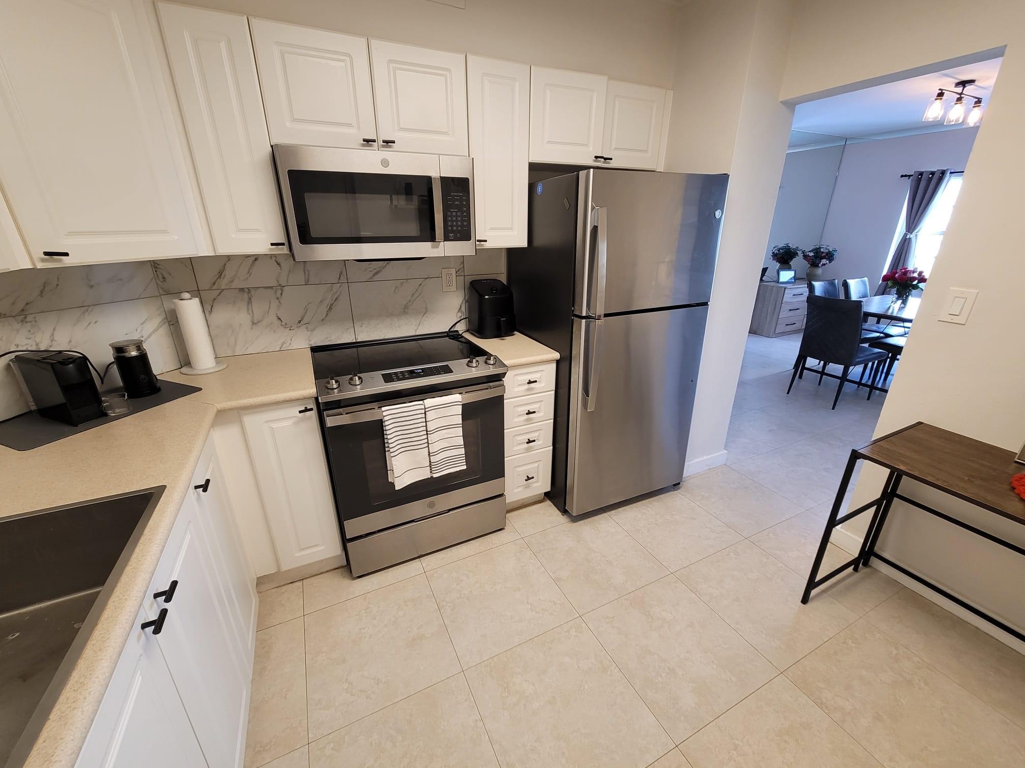 ARLEN HOUSE WEST CONDO - Residential
