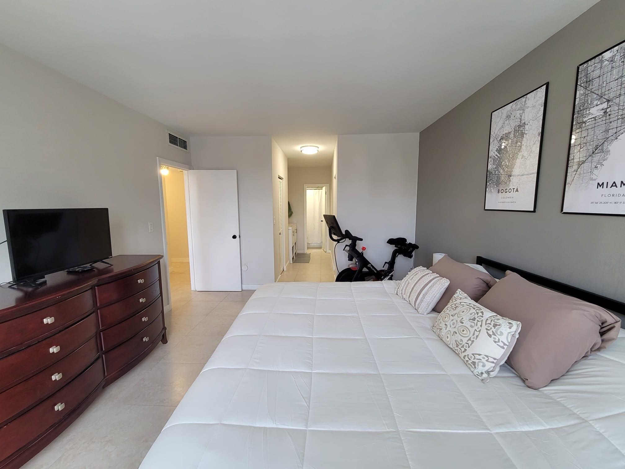 ARLEN HOUSE WEST CONDO - Residential