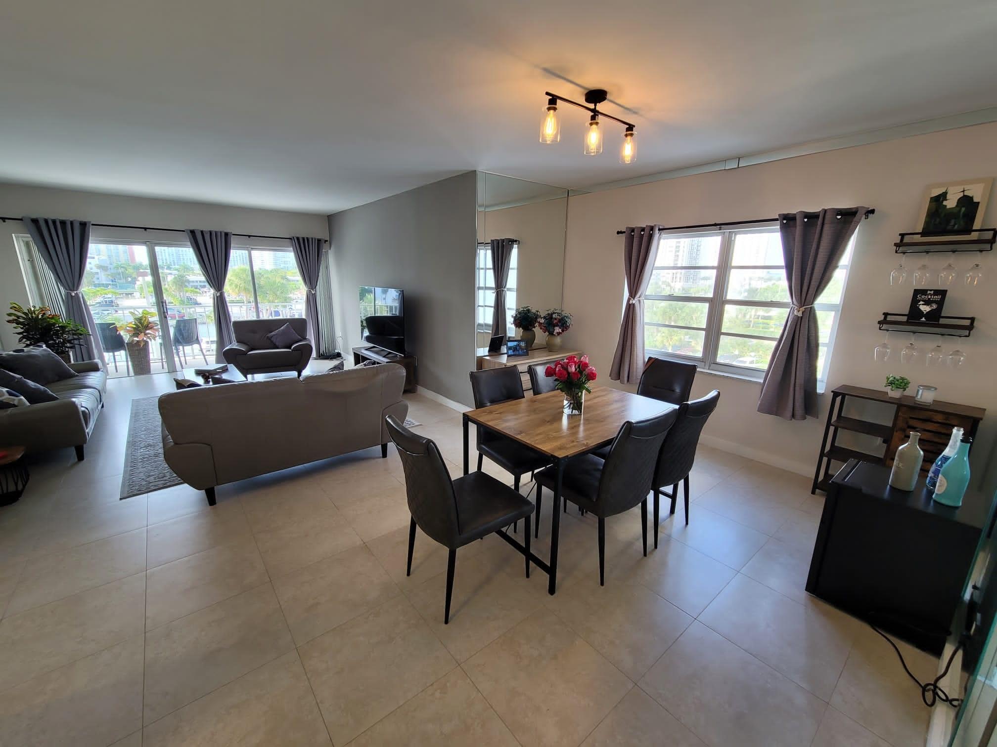 ARLEN HOUSE WEST CONDO - Residential
