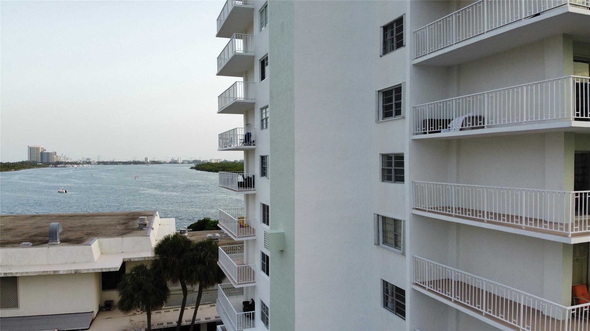 ARLEN HOUSE WEST CONDO - Residential