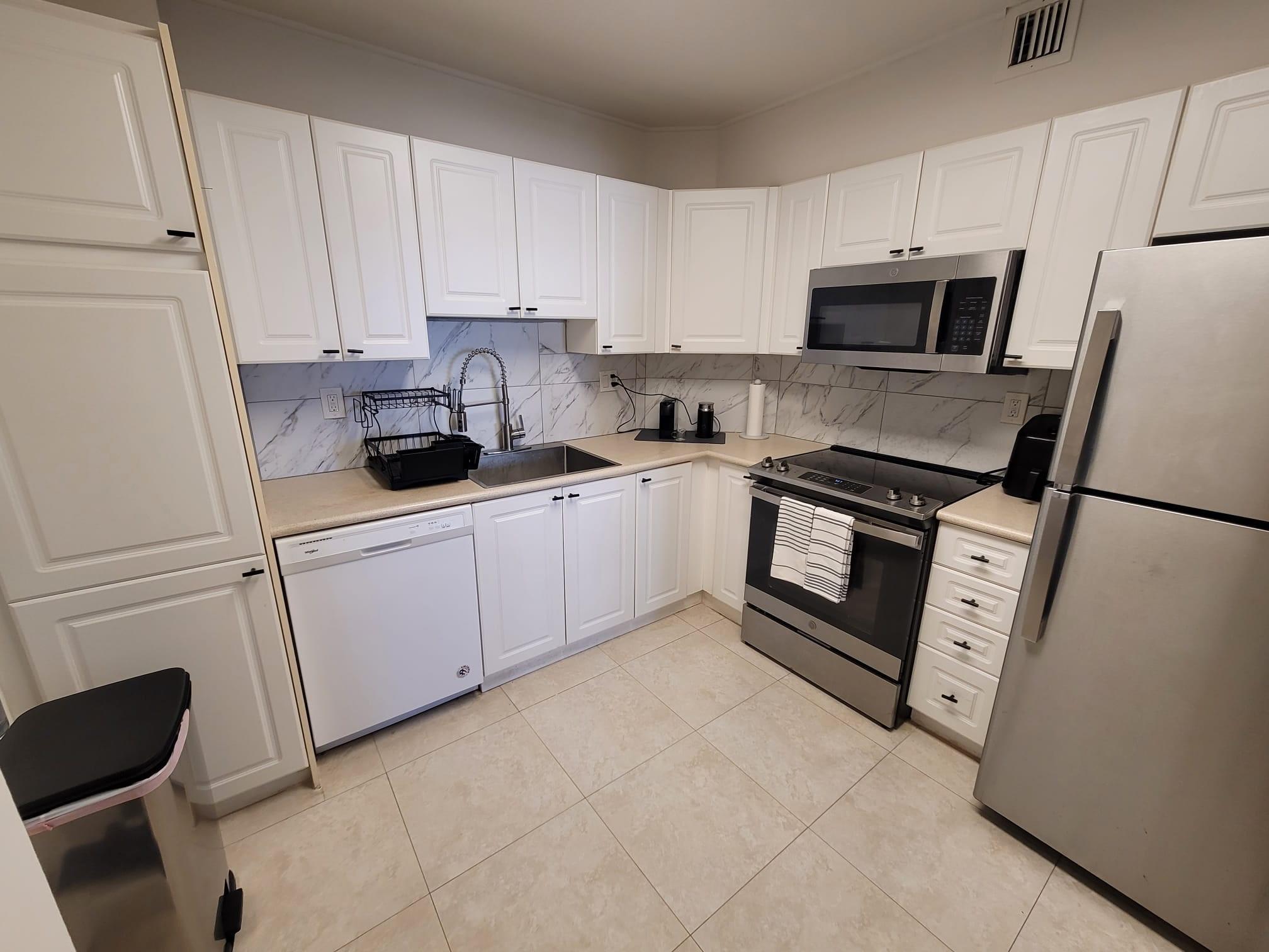 ARLEN HOUSE WEST CONDO - Residential