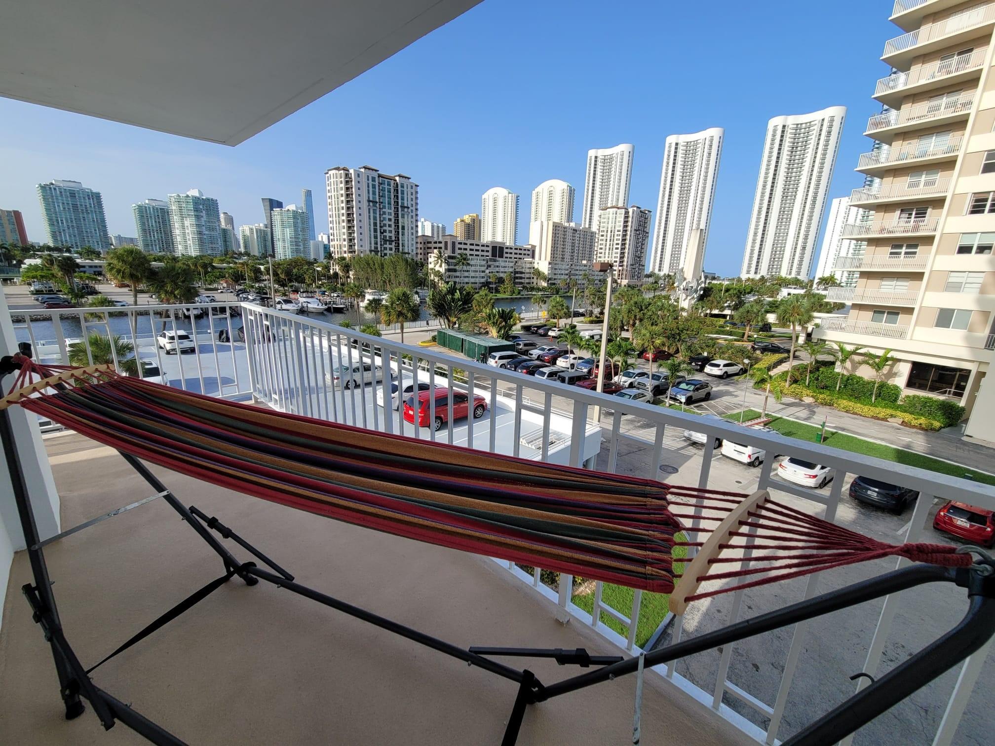 ARLEN HOUSE WEST CONDO - Residential