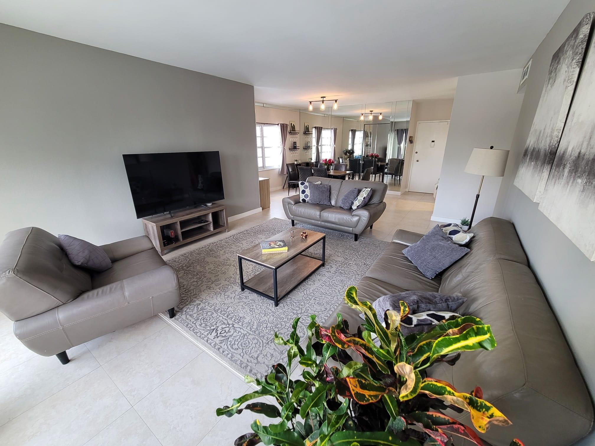 ARLEN HOUSE WEST CONDO - Residential