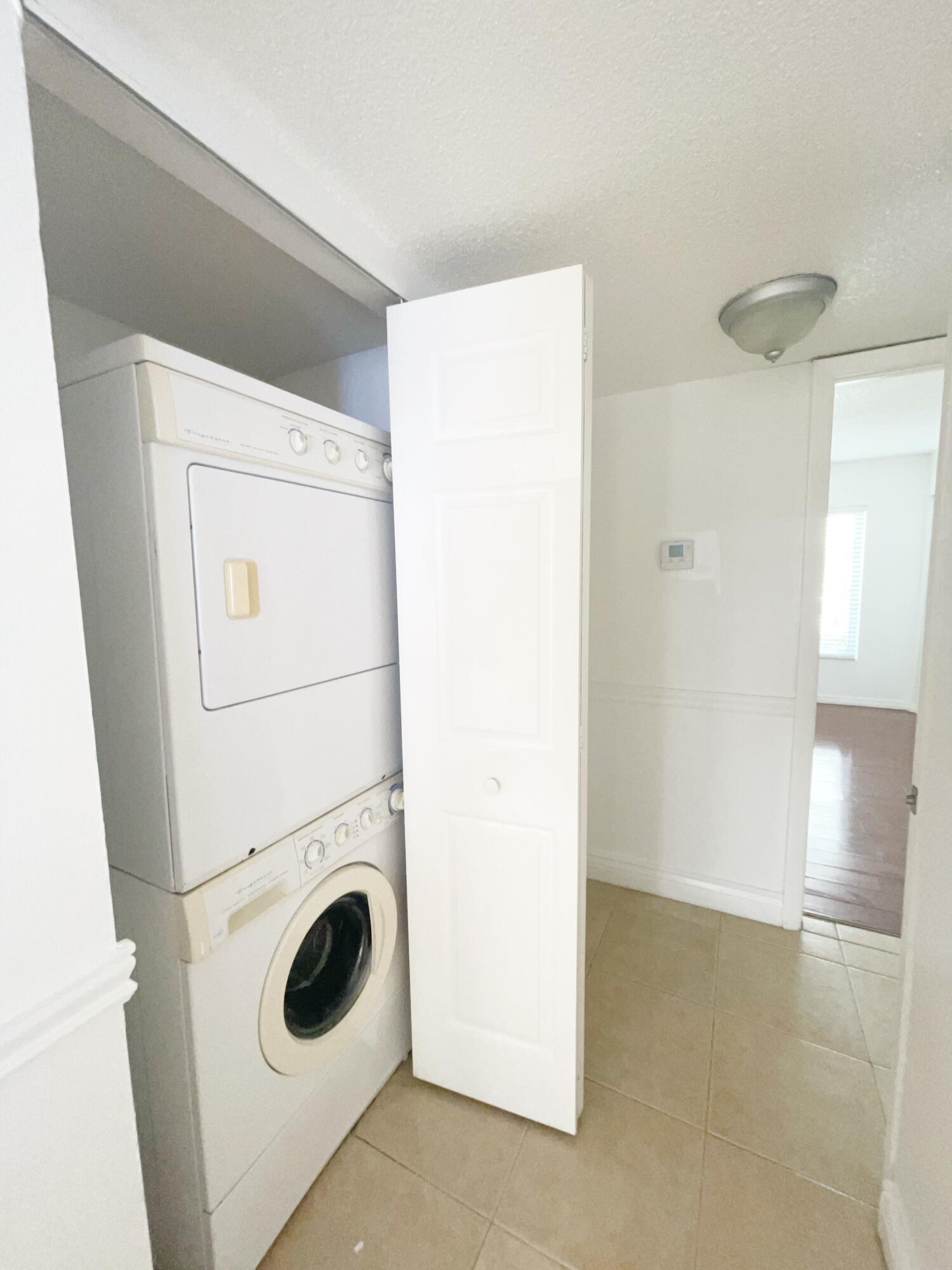 CASABLANCA ISLES CONDOMINIUM - Residential