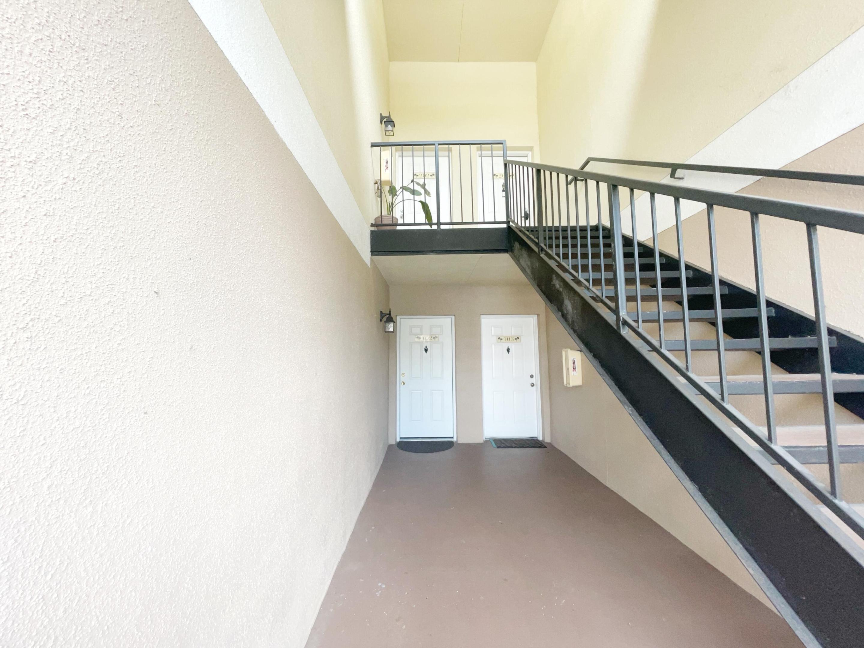 CASABLANCA ISLES CONDOMINIUM - Residential