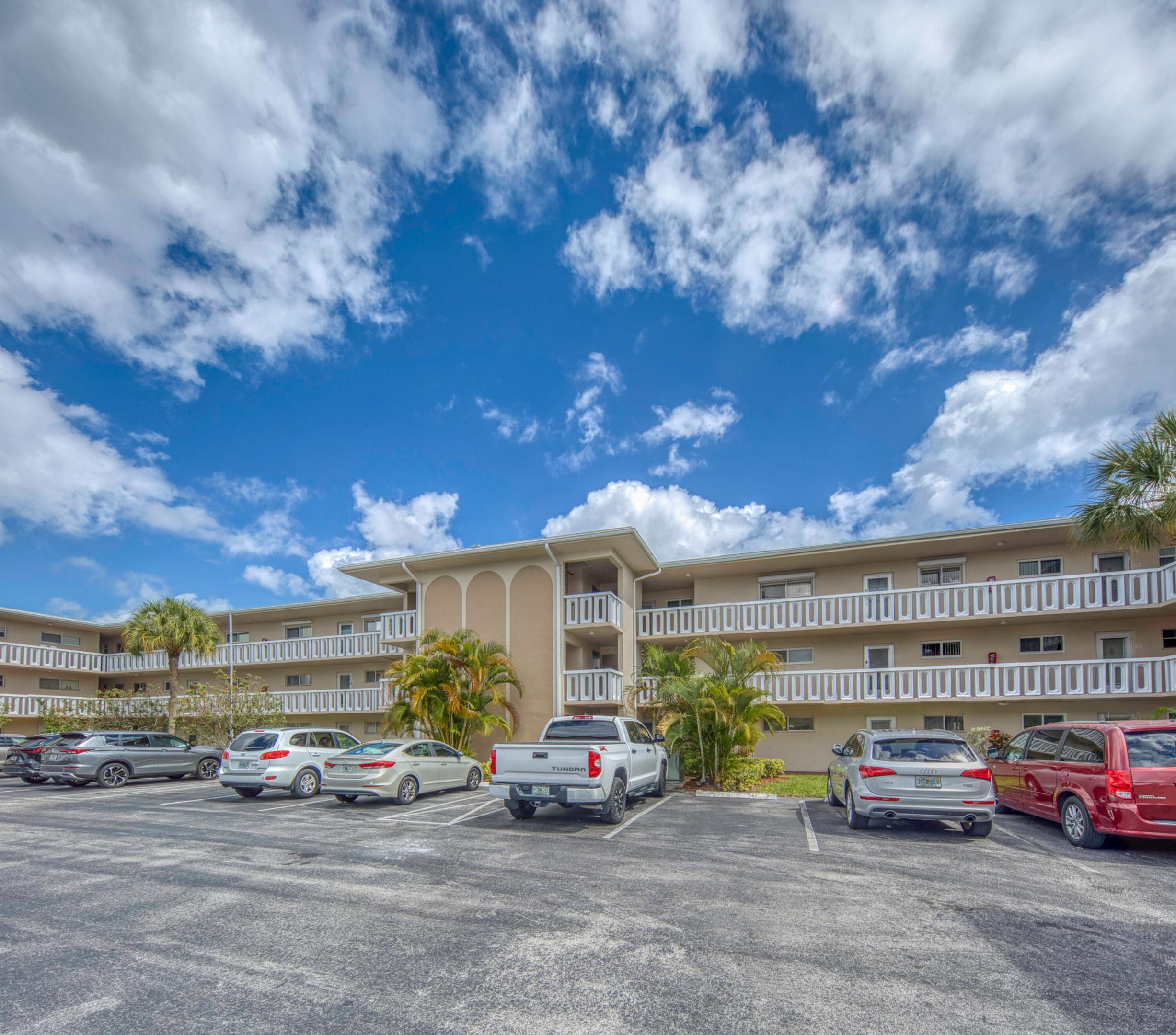 LAKE CLARKE GARDENS NO 19 COND DECL IN - Residential