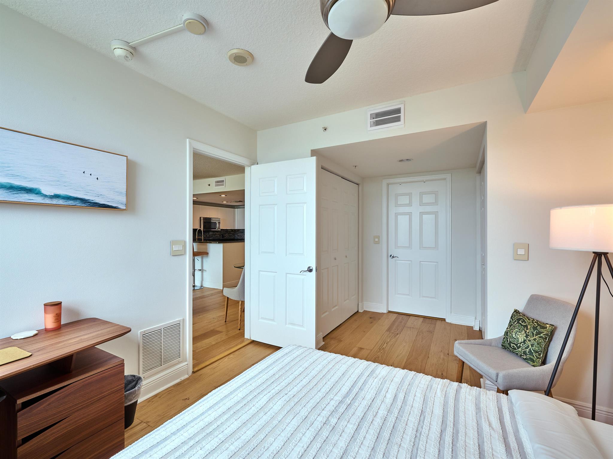 610 CLEMATIS CONDO - Residential