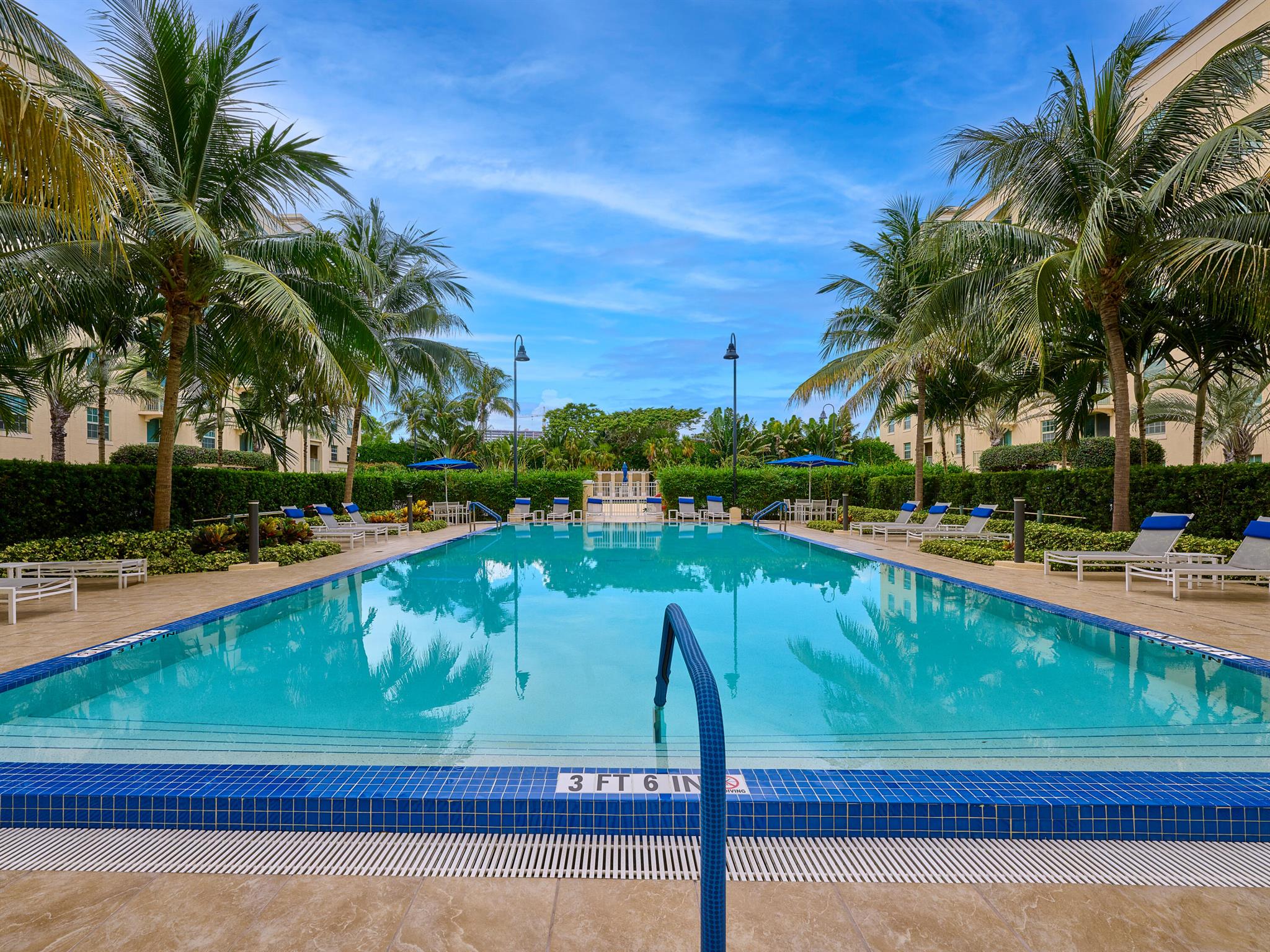 610 CLEMATIS CONDO - Residential