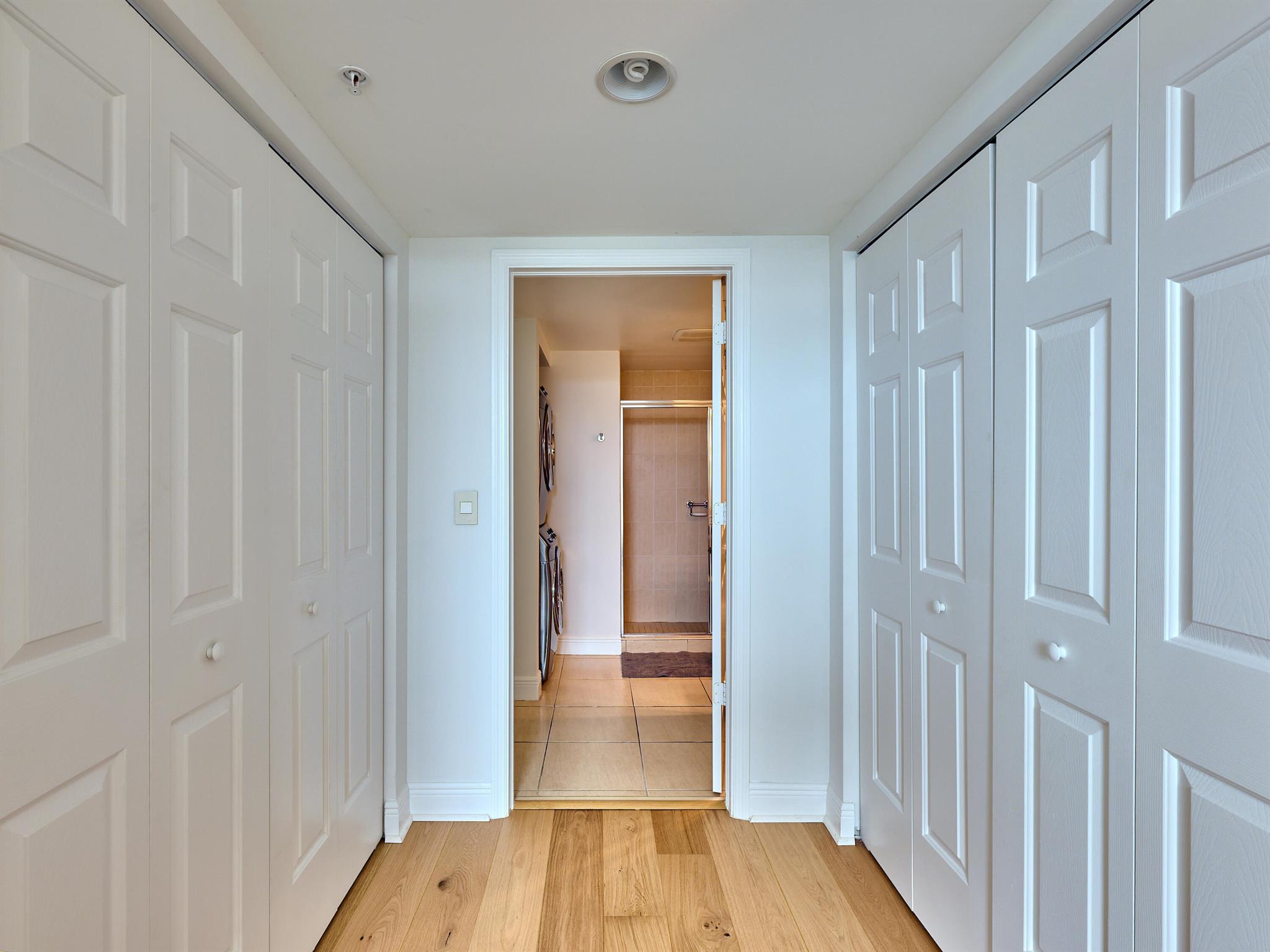 610 CLEMATIS CONDO - Residential