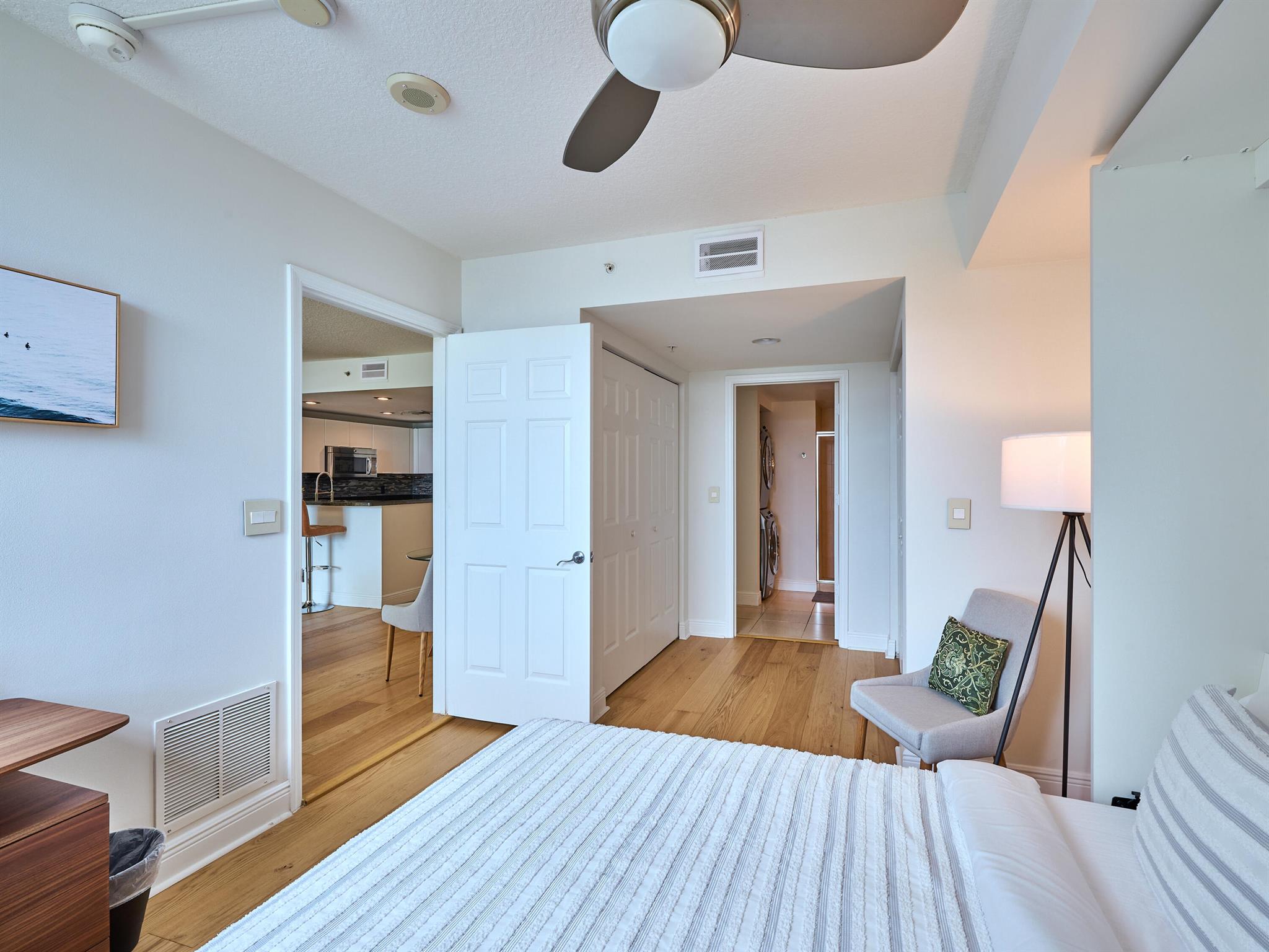 610 CLEMATIS CONDO - Residential