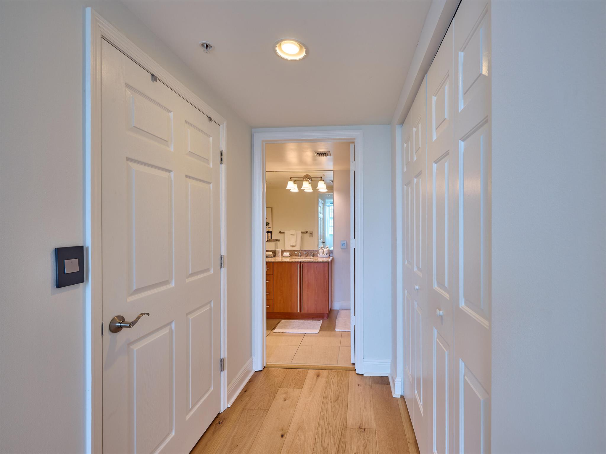 610 CLEMATIS CONDO - Residential