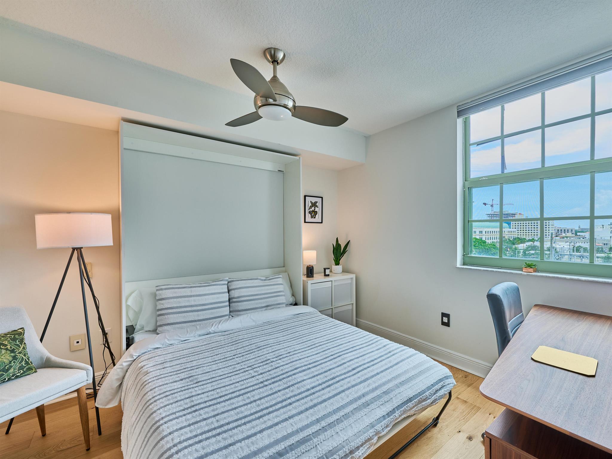 610 CLEMATIS CONDO - Residential