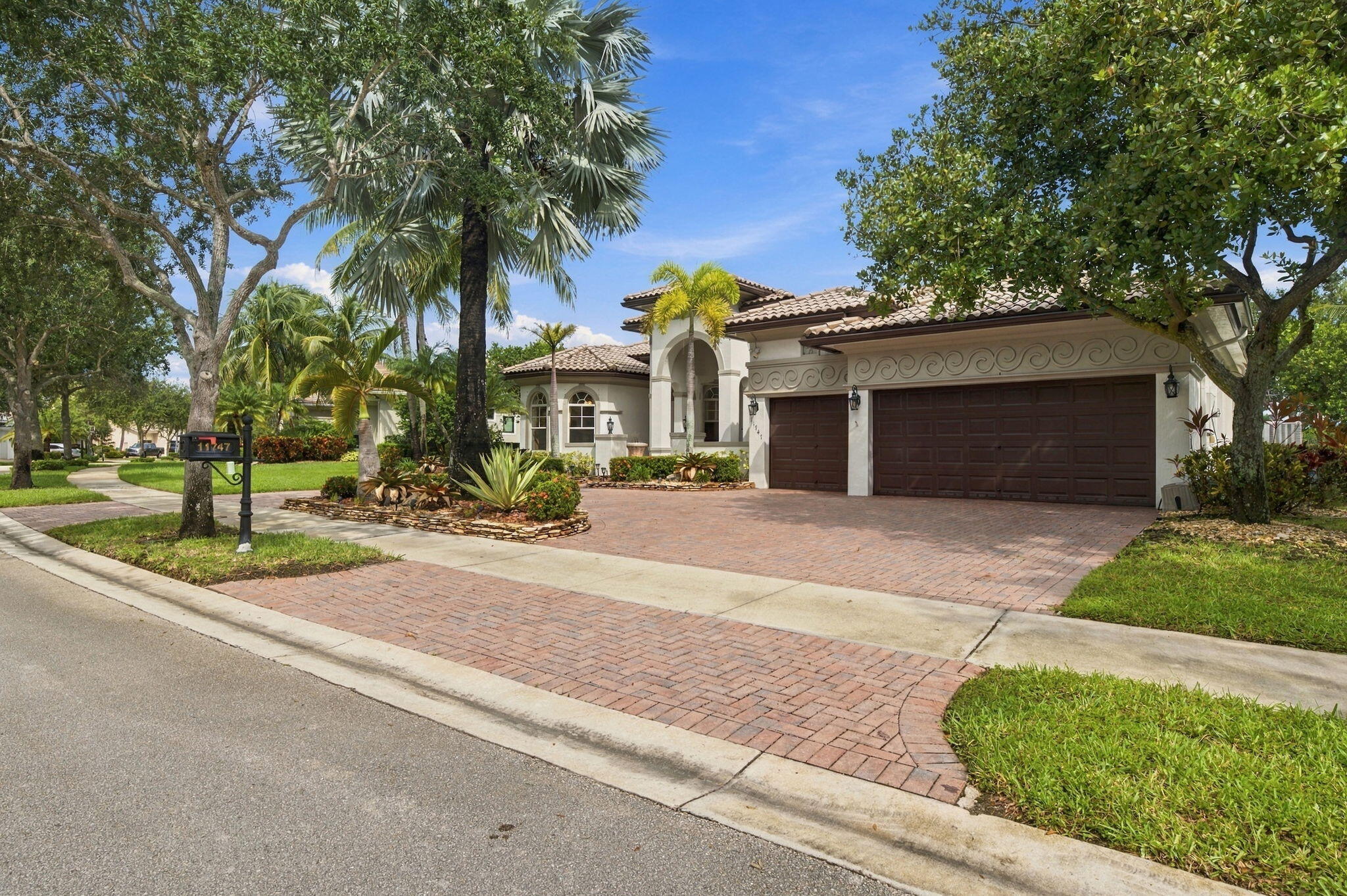11747 NW 69TH Place