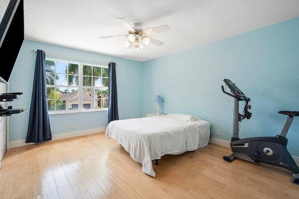 BOCA FALLS PAR J - Residential Lease