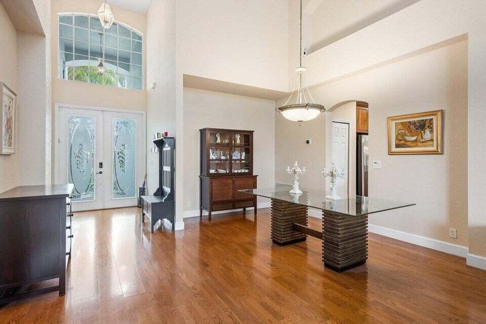 BOCA FALLS PAR J - Residential Lease