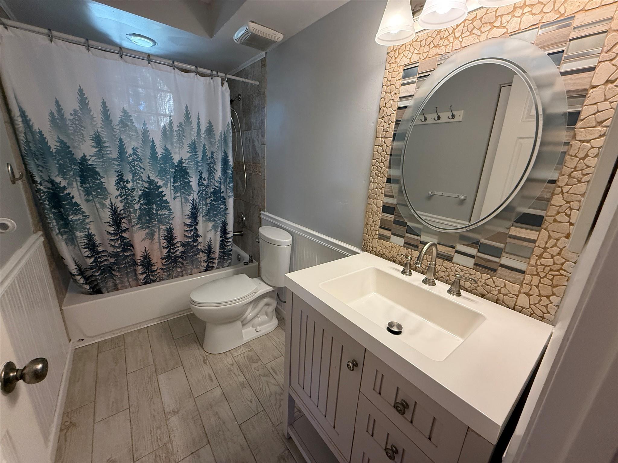 Embassy Lakes - Residential Lease