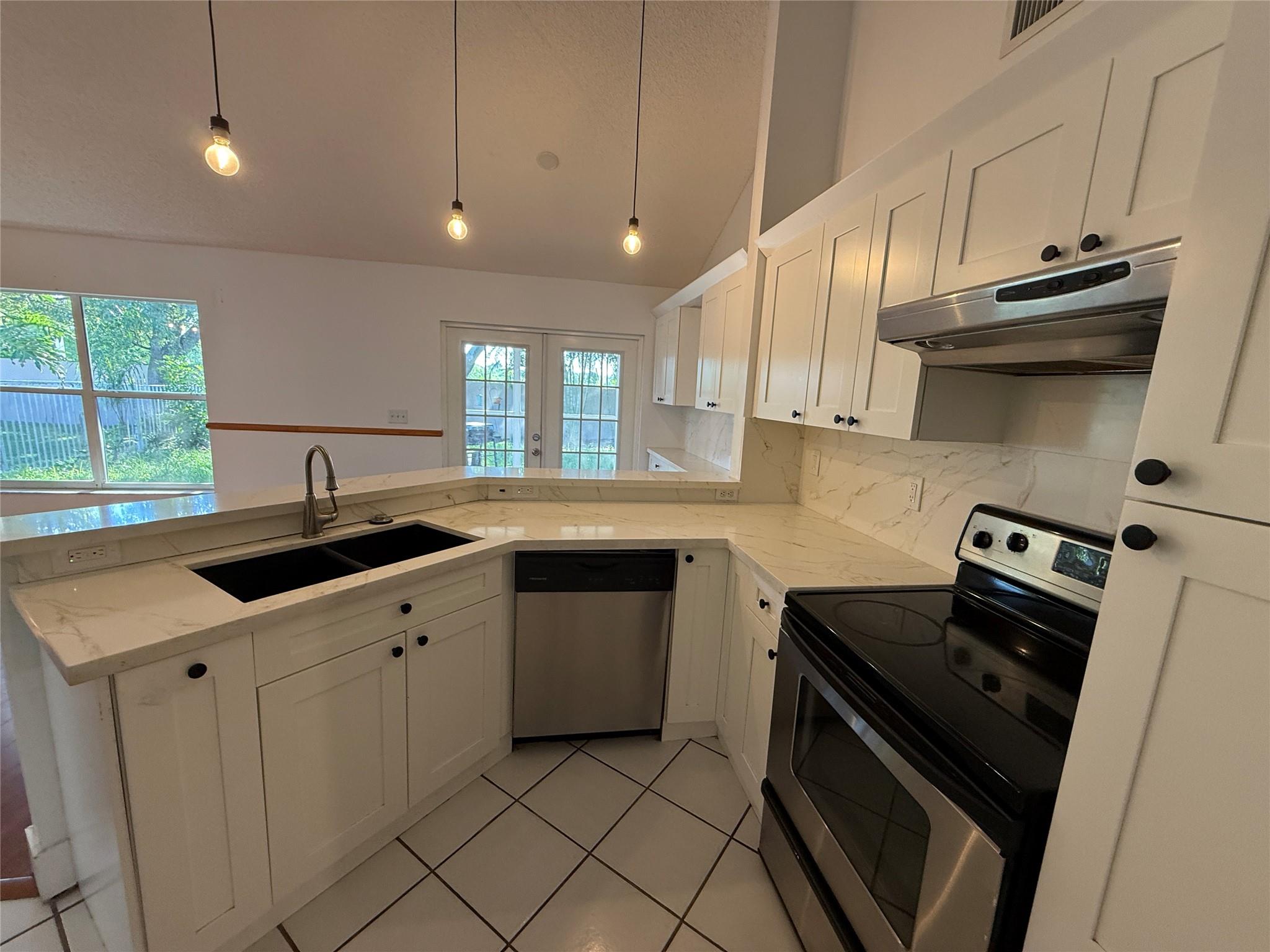 Embassy Lakes - Residential Lease