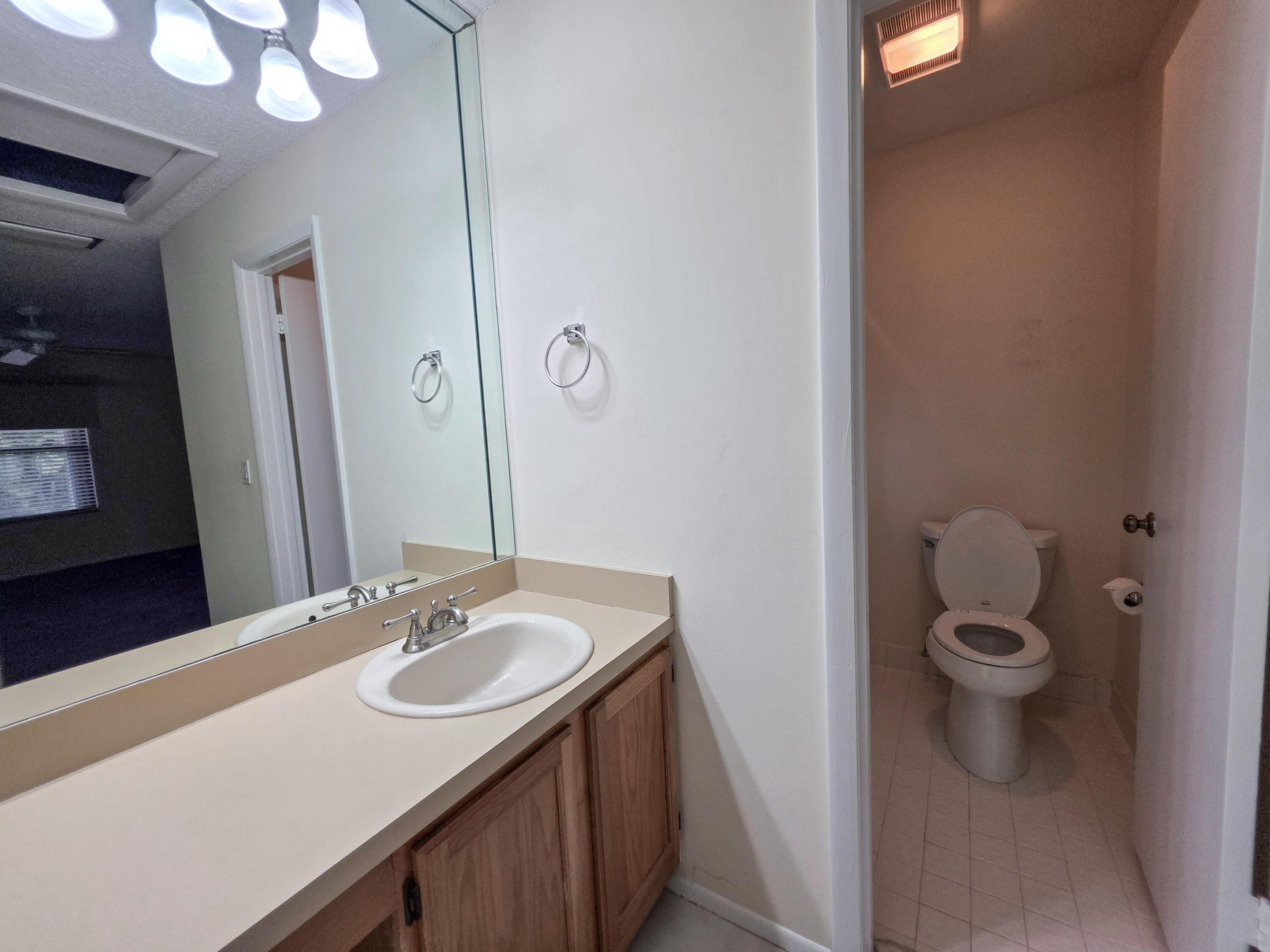 STRATHMORE GATE I UNIT ONE - Residential