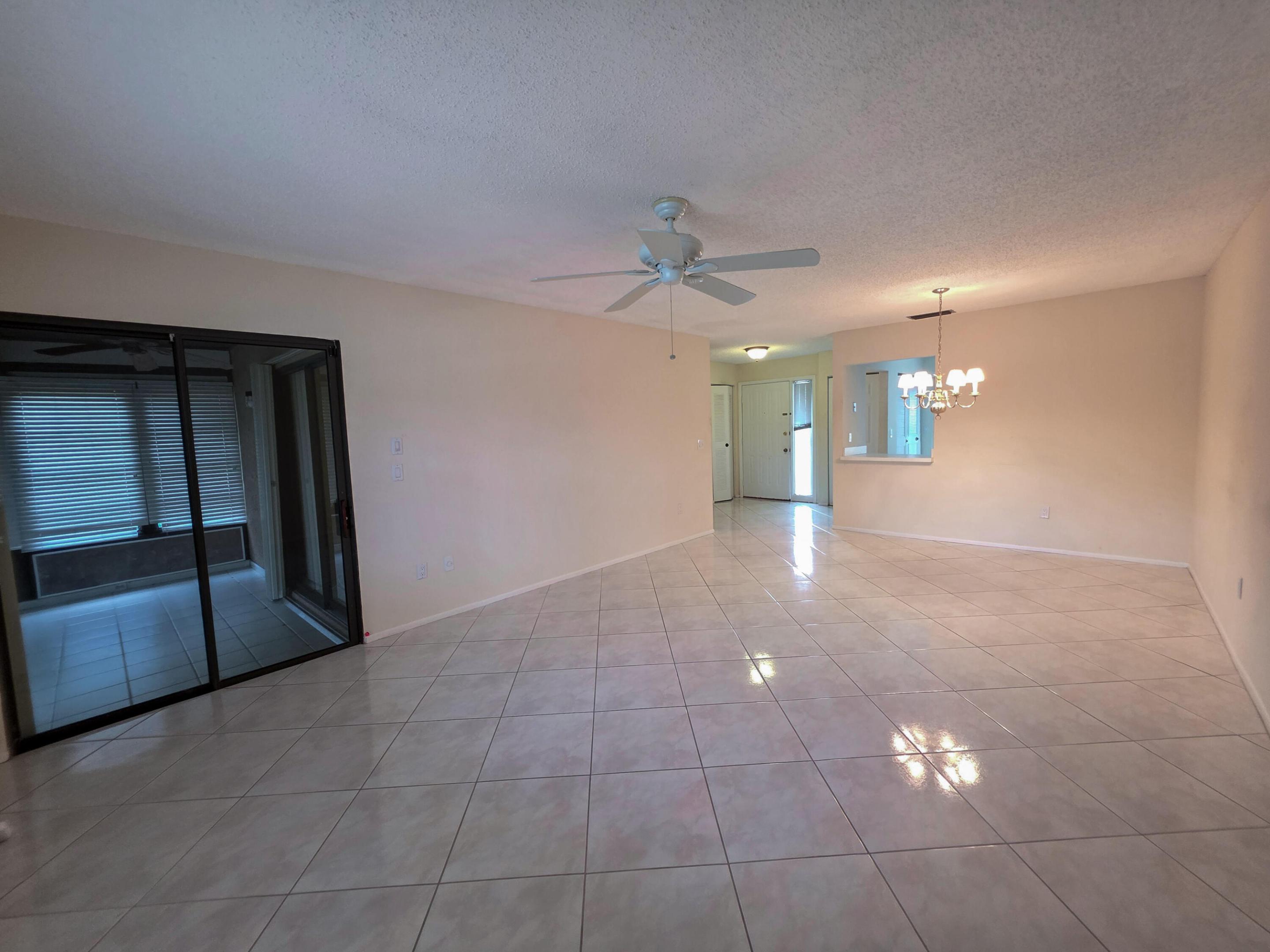 STRATHMORE GATE I UNIT ONE - Residential