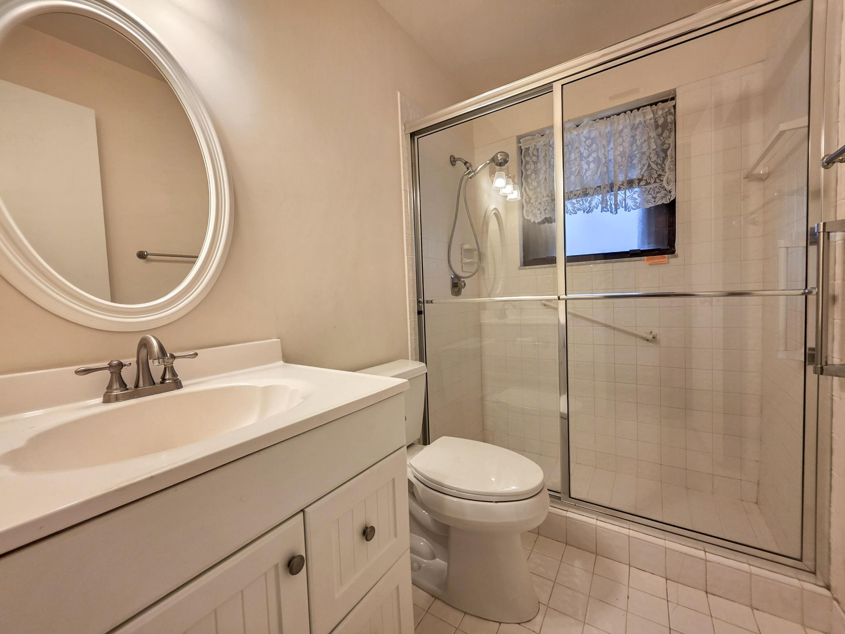 STRATHMORE GATE I UNIT ONE - Residential