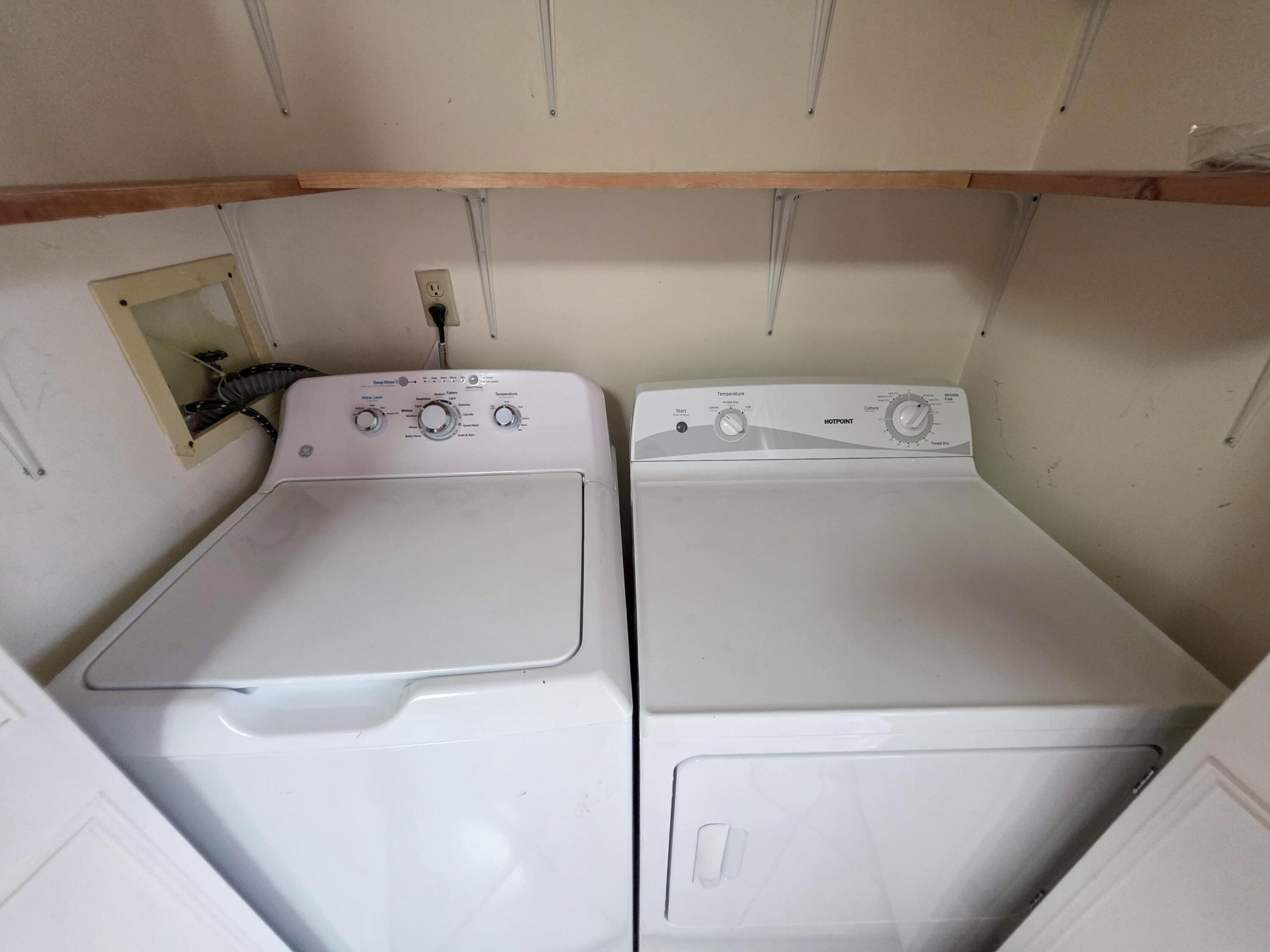 STRATHMORE GATE I UNIT ONE - Residential