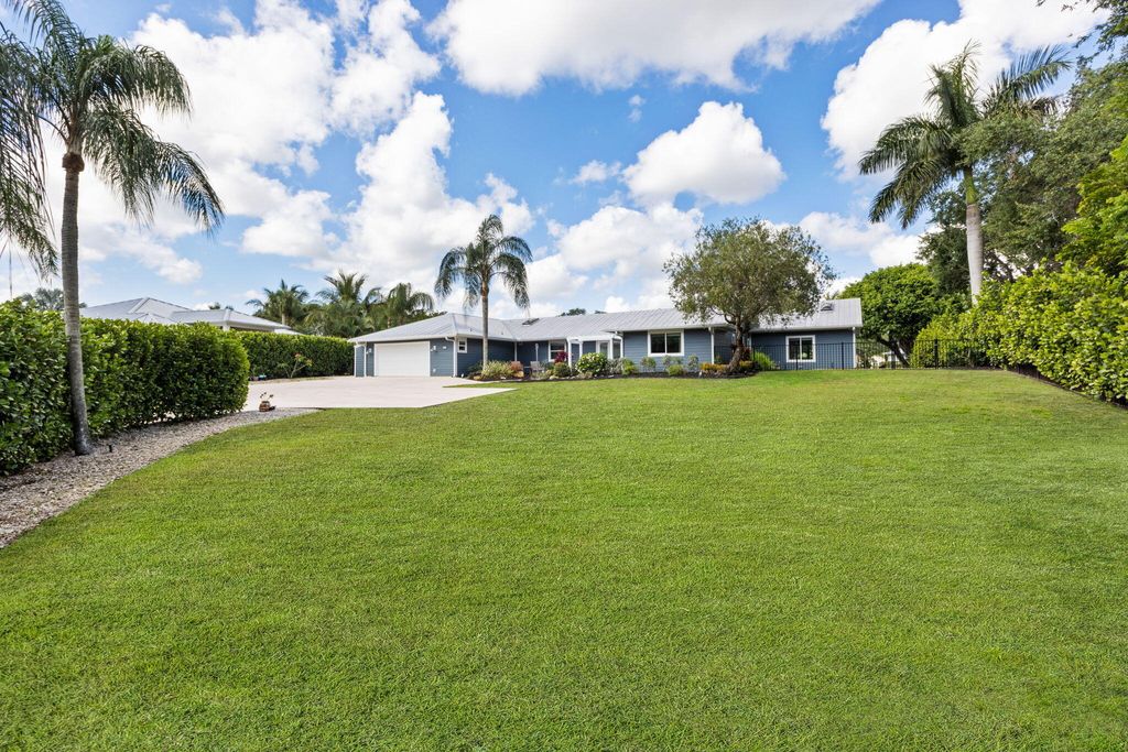 Photo of 610 SW Bittern Street, Palm City, FL 34990 (MLS # R10985142)