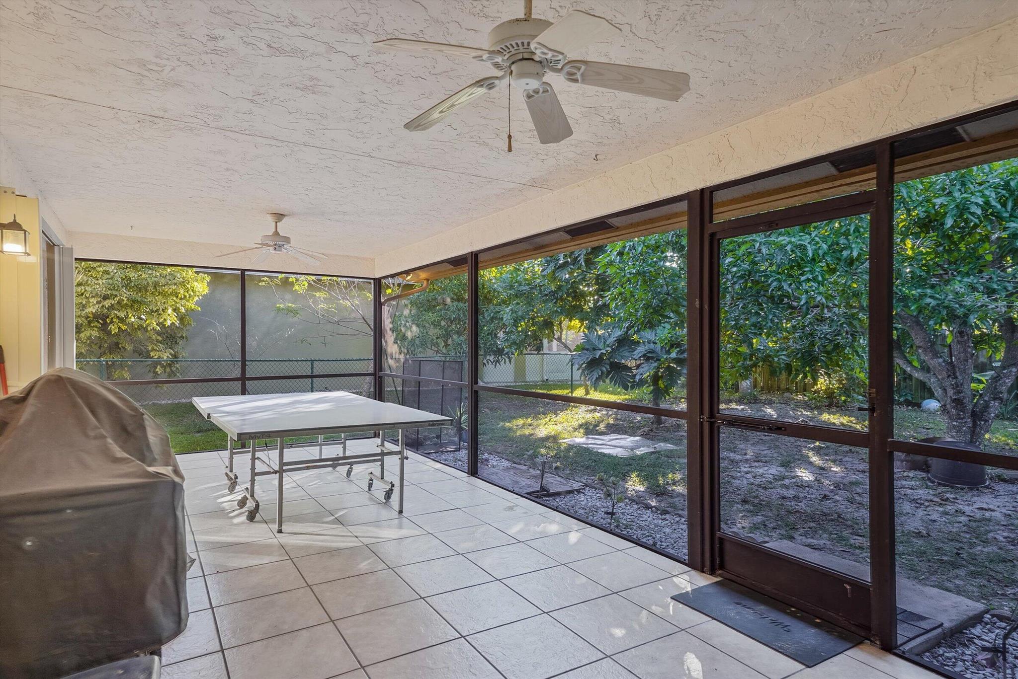 SUGAR POND MANOR OF WELLI - Residential Lease