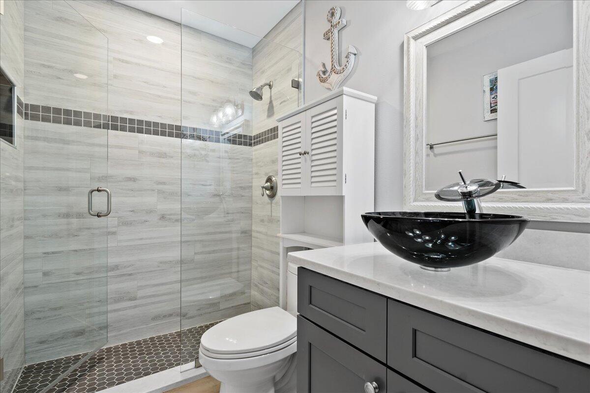 MARINERS COVE 1 - Residential Lease