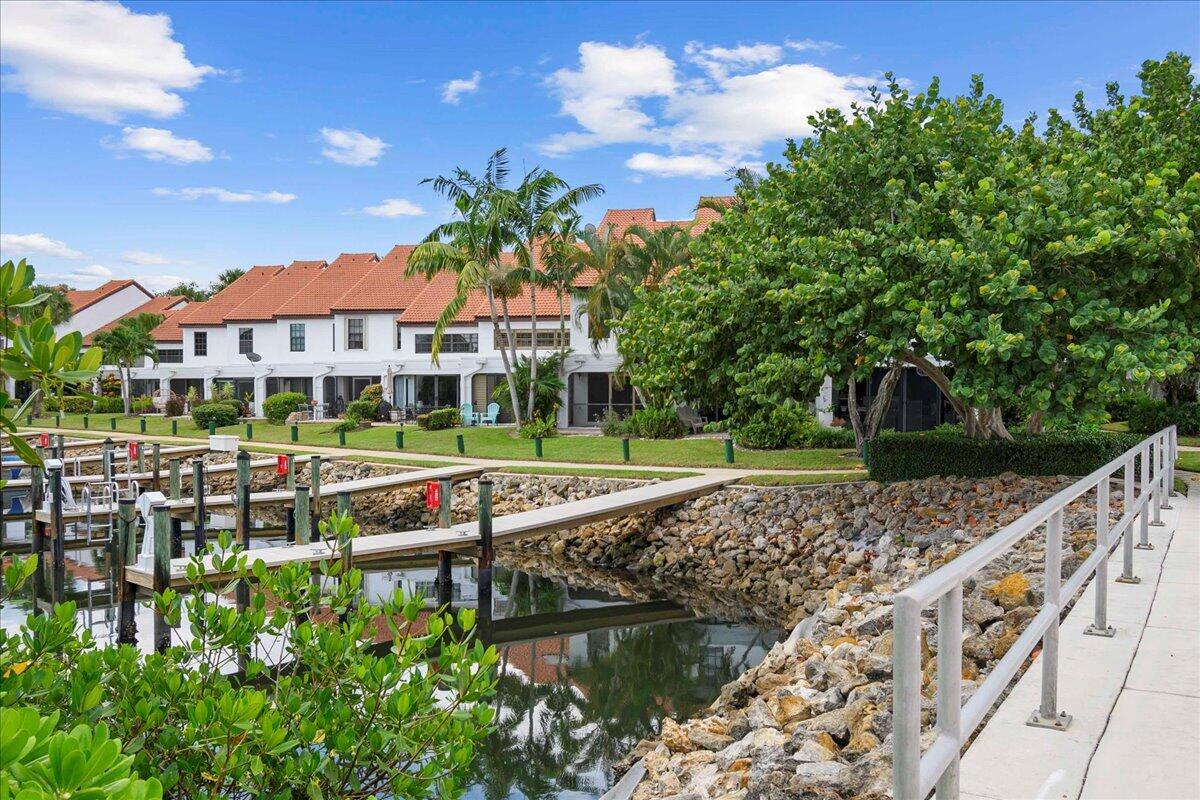 MARINERS COVE 1 - Residential Lease
