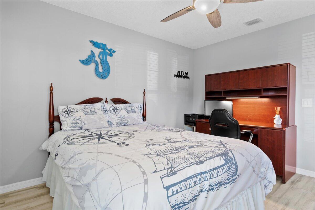 MARINERS COVE 1 - Residential Lease