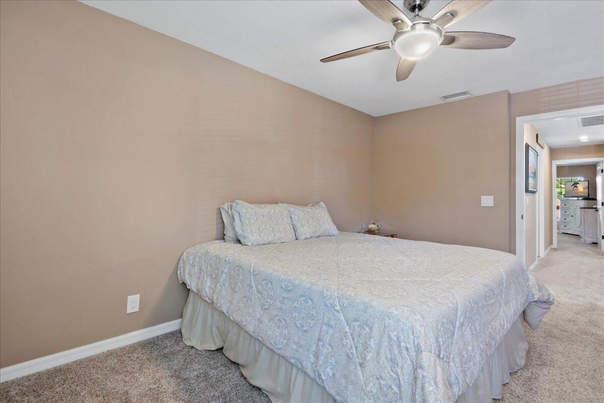 MARINERS COVE 1 - Residential Lease
