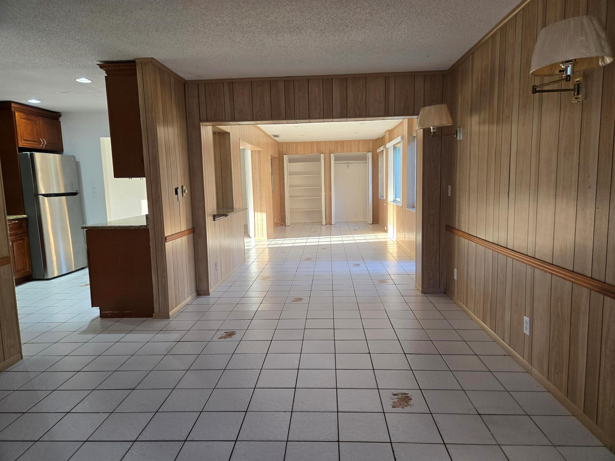 LAUDERDALE WEST - Residential Lease