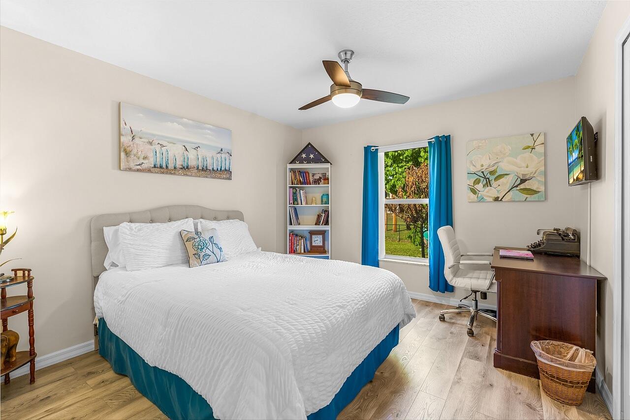 VERO LAKE ESTATES UNIT A - Residential