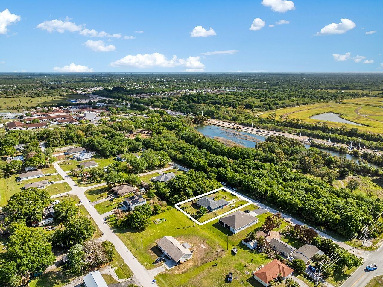 VERO LAKE ESTATES UNIT A - Residential