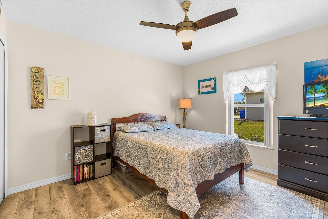 VERO LAKE ESTATES UNIT A - Residential