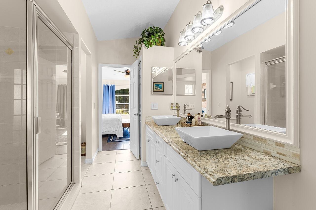 VERO LAKE ESTATES UNIT A - Residential