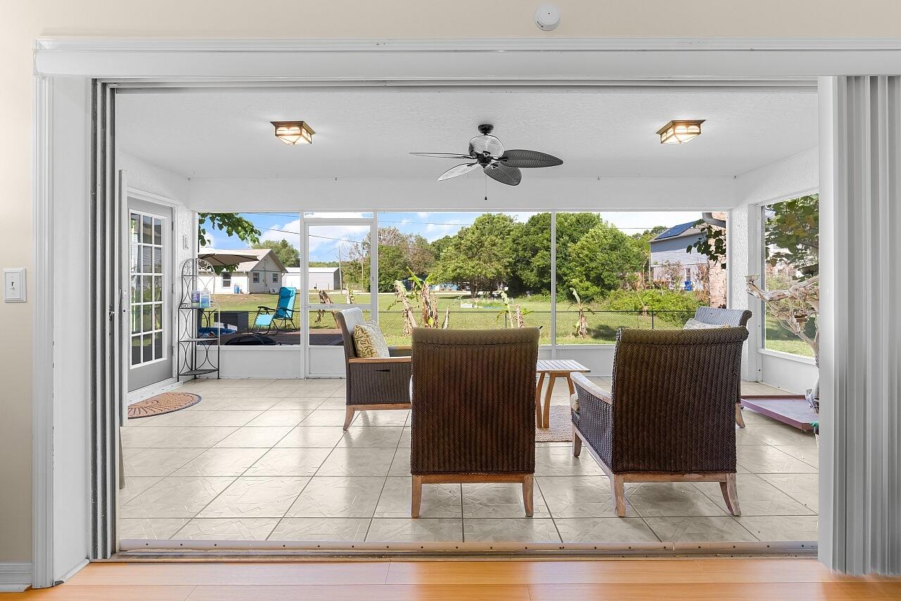 VERO LAKE ESTATES UNIT A - Residential