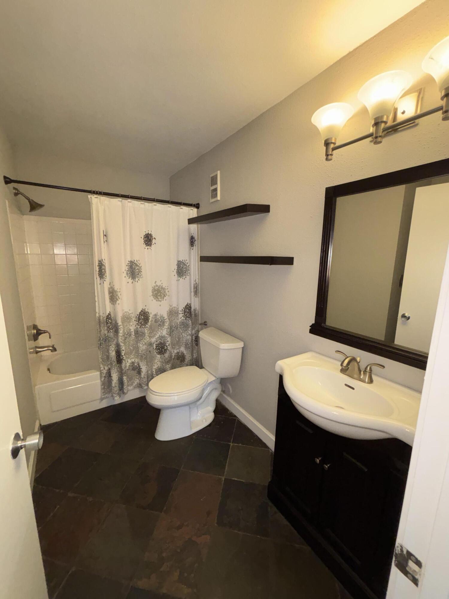 Sailboat Pointe Condos - Residential Lease