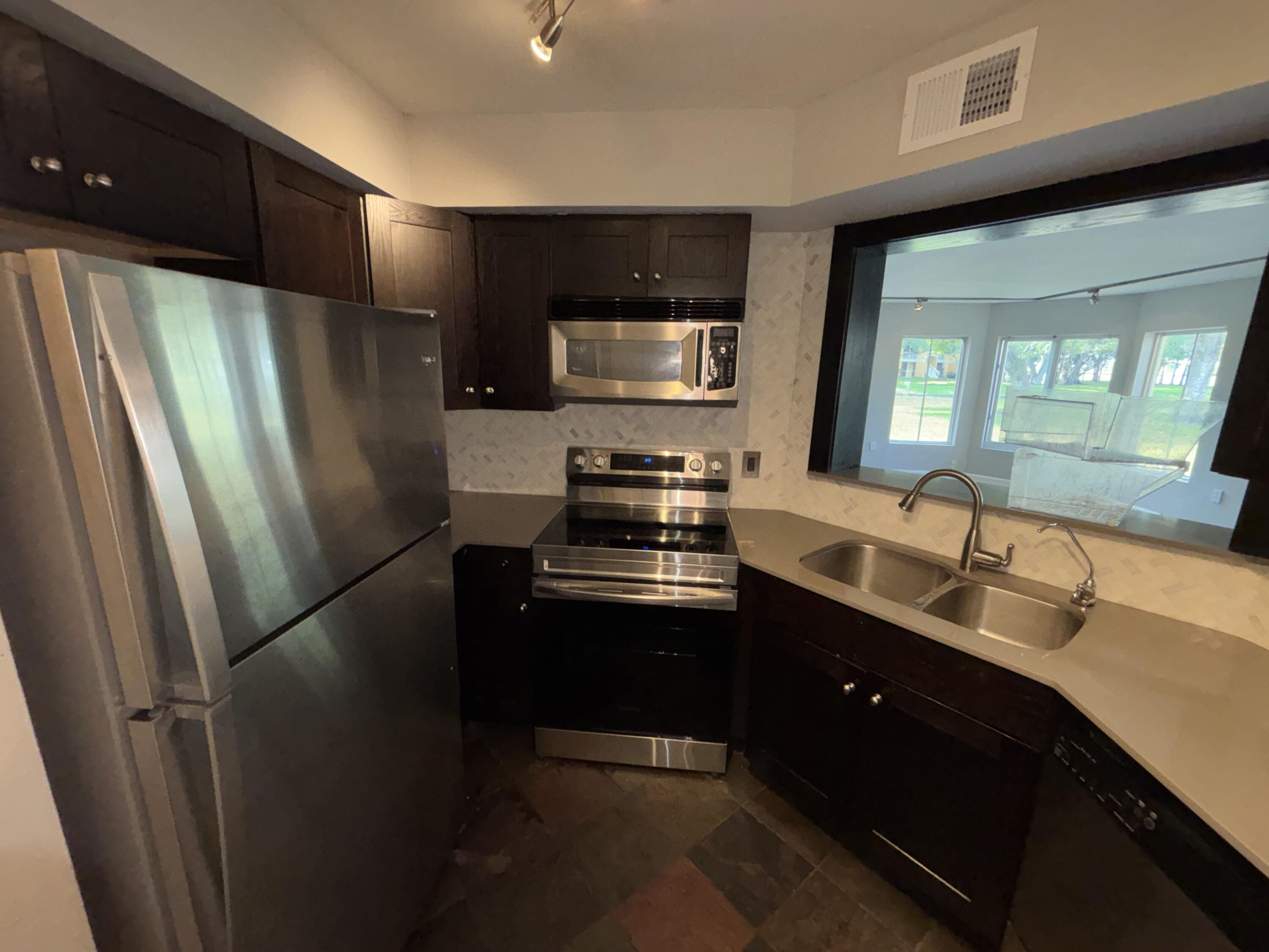 Sailboat Pointe Condos - Residential Lease