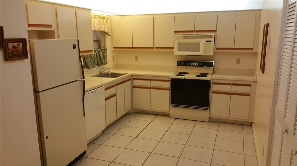 Royal Grenadier II - Residential