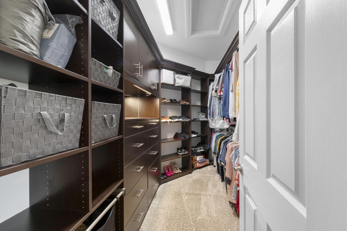 MARTINS CROSSING - Residential