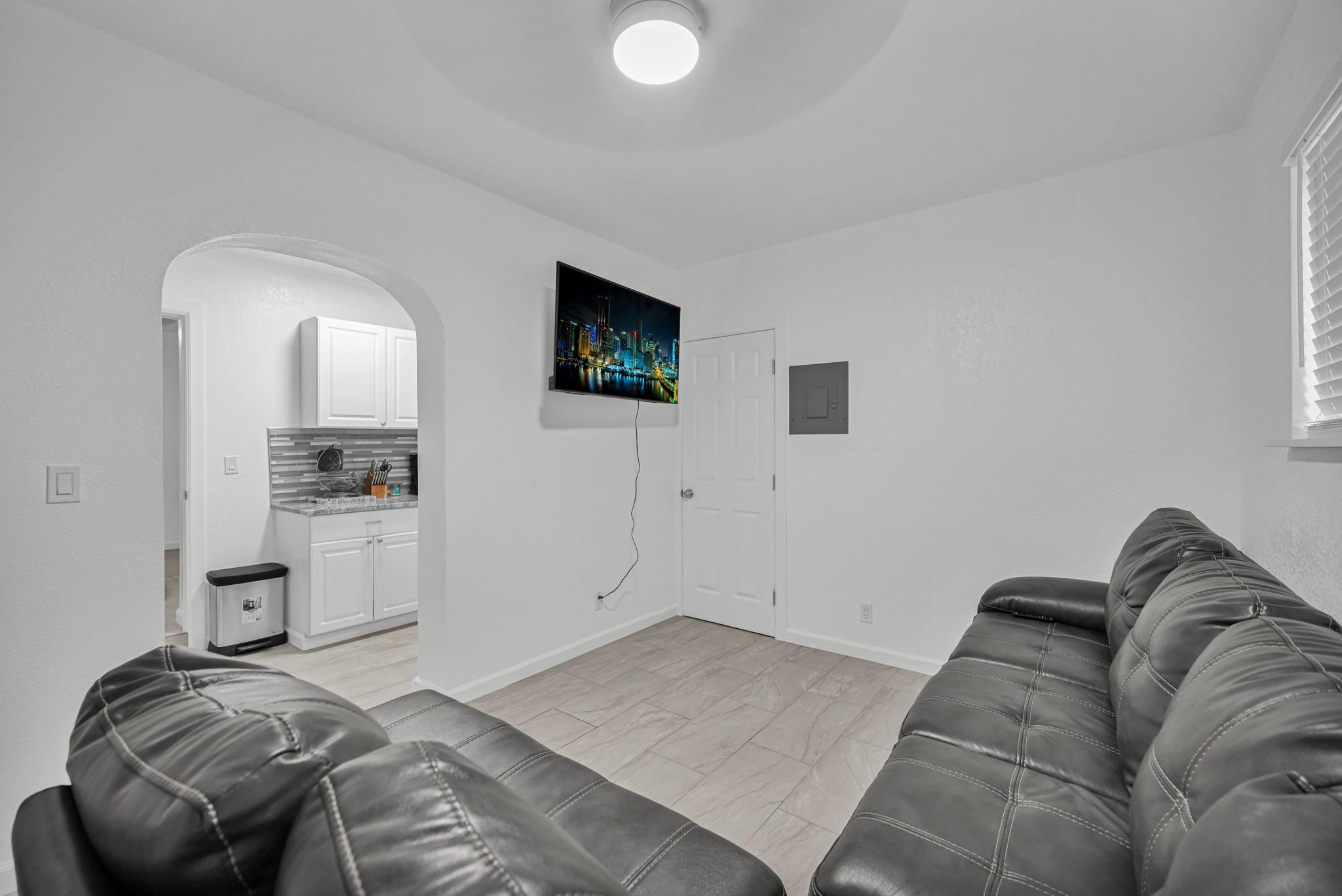 201 SE 23rd St 4
