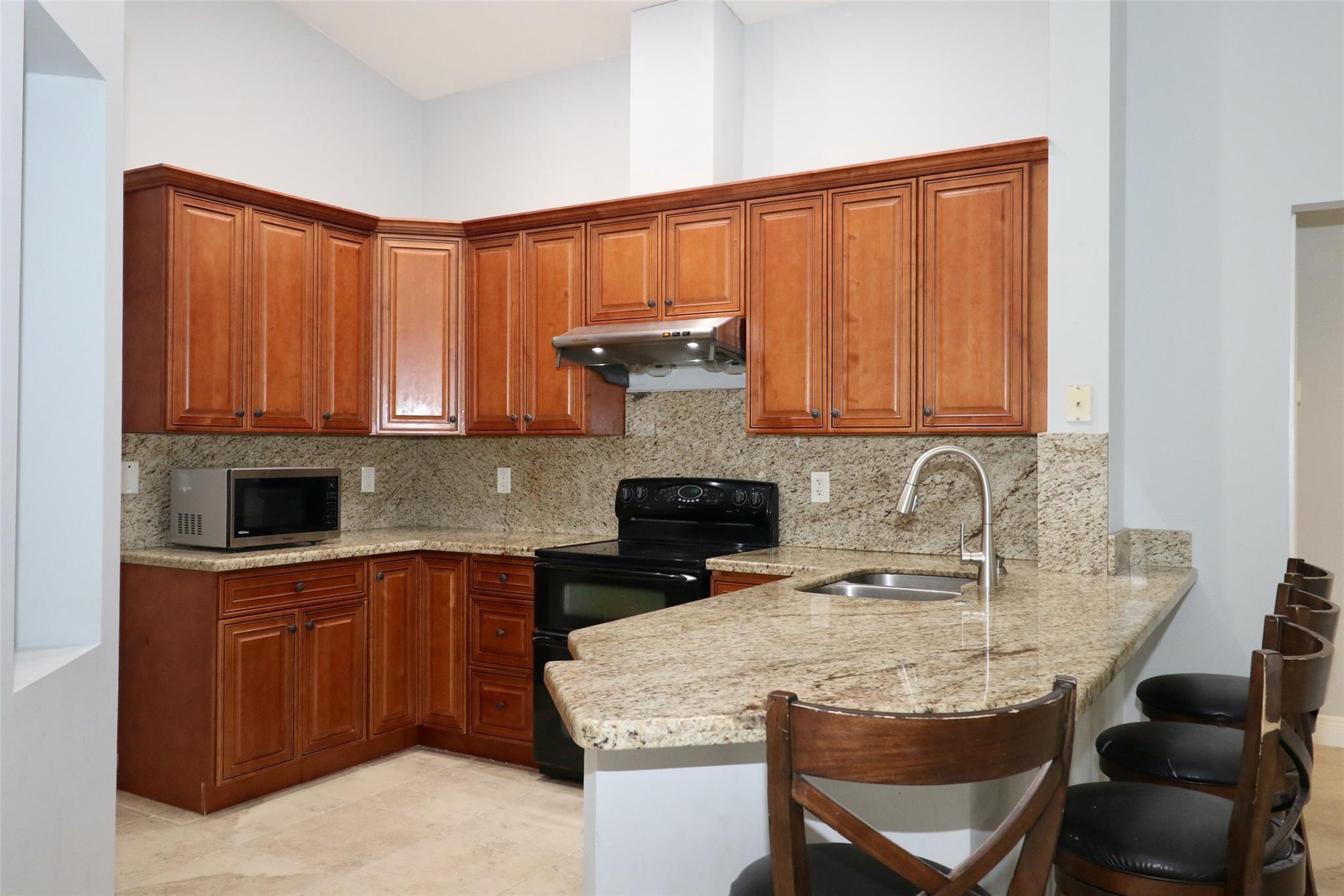 SECTORS 3 & 4 BOUNDARY PL - Residential Lease