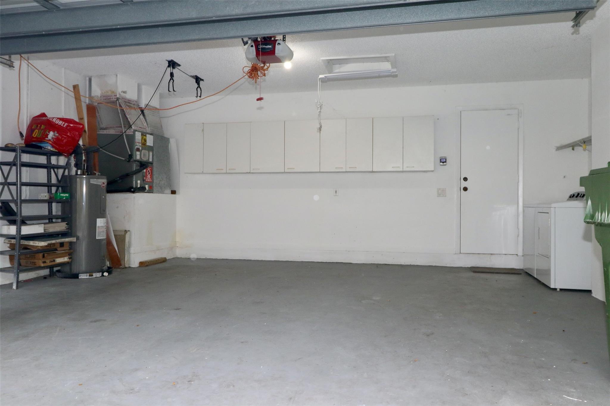 SECTORS 3 & 4 BOUNDARY PL - Residential Lease