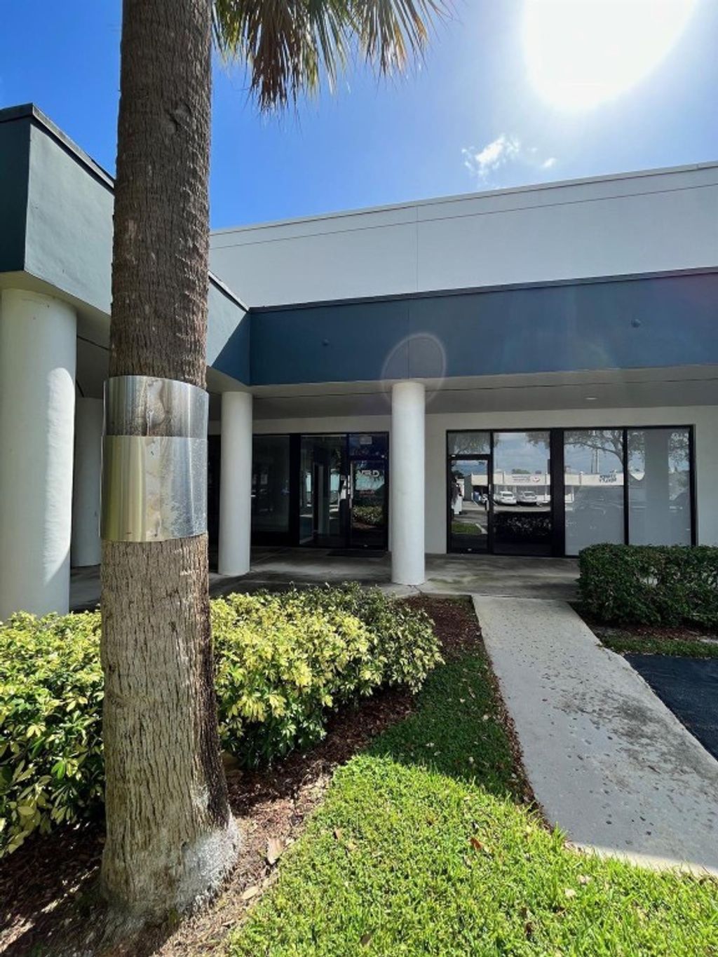 Photo of 4750 N Dixie Highway #4, Oakland Park, FL 33334 (MLS # F10531837)